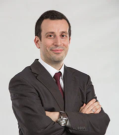 Eray T&uuml;z&uuml;n